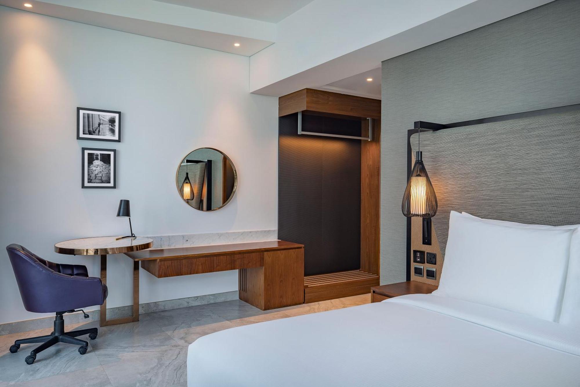 The First Collection Dubai Waterfront Hotell Exteriör bild
